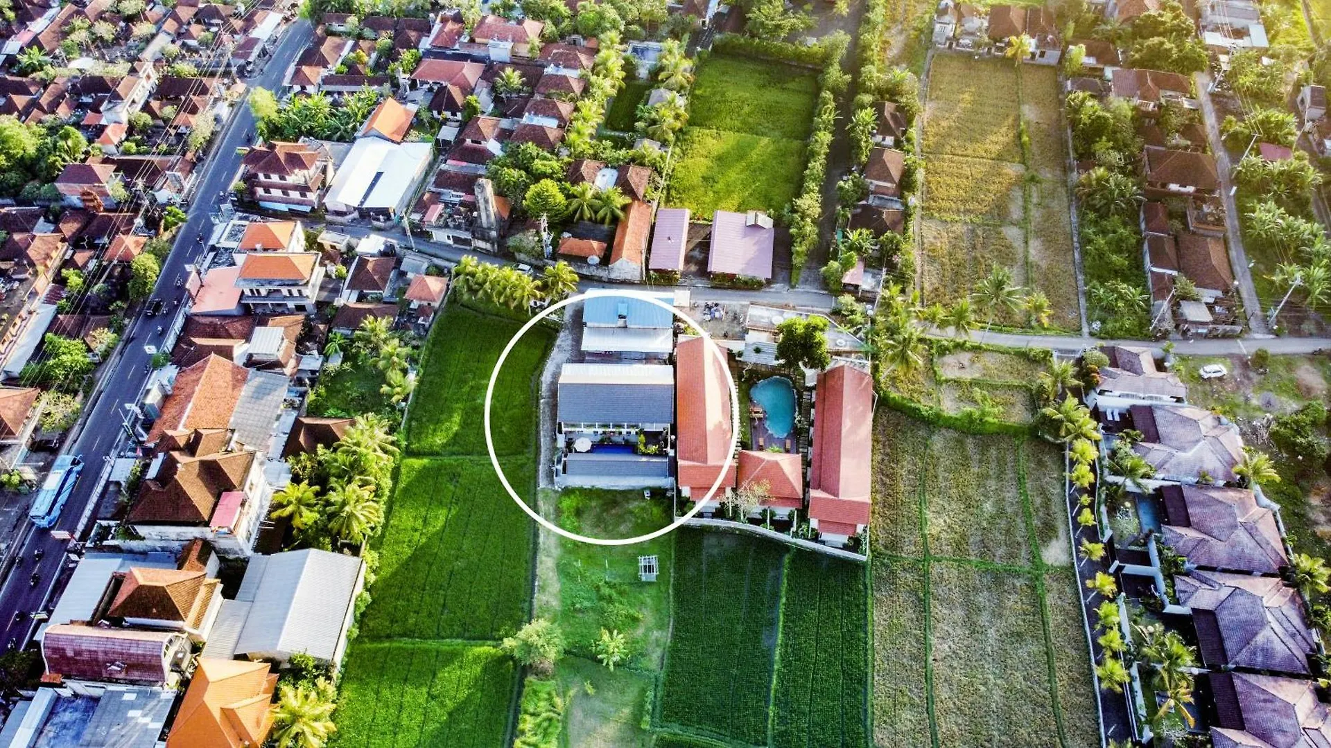 White Blue House 6 -Pvt Room, Shared Pool&Kitchen Ubud Penzion