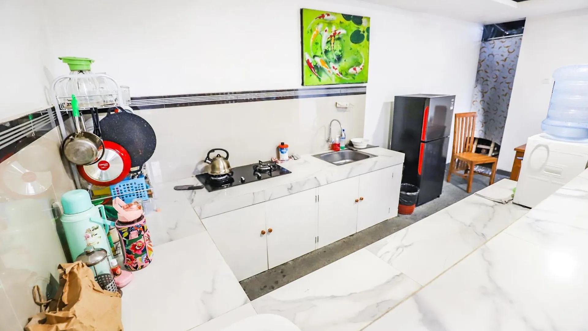 Guest house White Blue House 6 -Pvt Room, Shared Pool&Kitchen Ubud